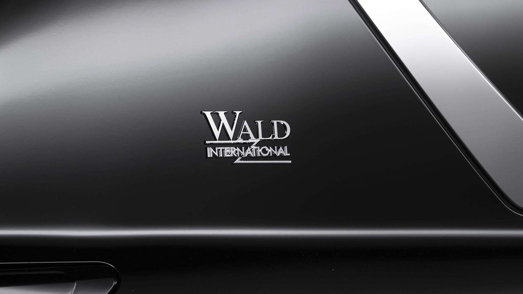 LX600 WALD SPORTS LINE BLACK LINE BLACK BISON EDITION